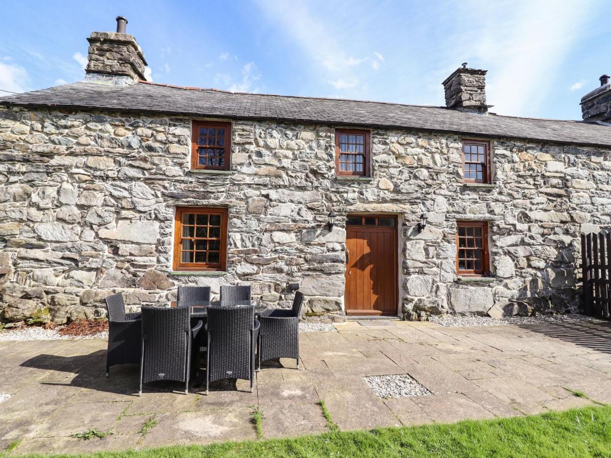 Вилла Cwm Yr Afon Mawr Лланбедр Экстерьер фото
